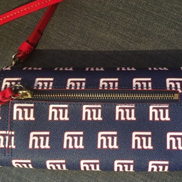 Dooney & Bourke New York Giants Daphne Crossbody - Picture 3 of 7